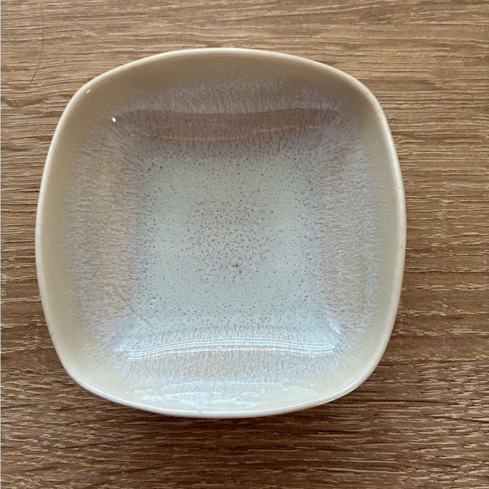 Scalloped Ombré Glazed Trinket Dish - Handmade Ceramics 🤍✨🤍✨